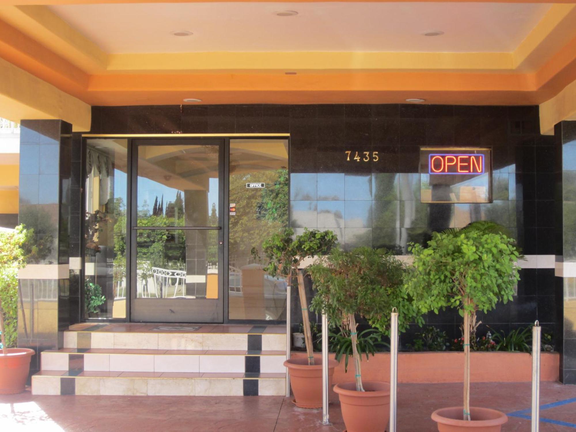 Starlight Inn Canoga Park Лос Анджелис Екстериор снимка